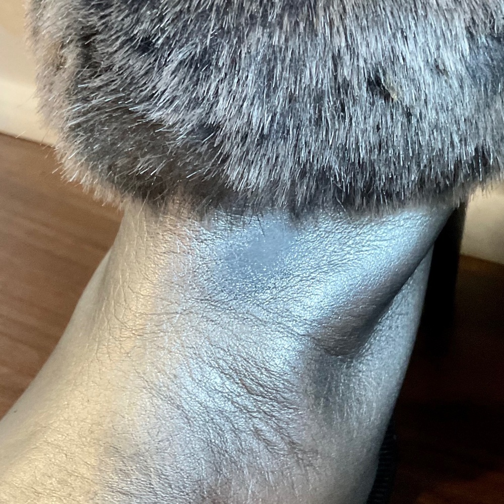 MICHAEL KORS CARLIE METALLIC GUN METAL SLIP ON FAUX FUR LEATHER HIGH HEELS SZ 8 - Picture 13 of 16